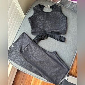 Girls dance set. Top and pants